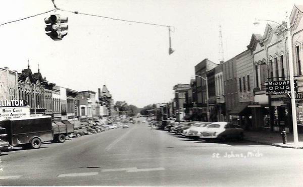 Clinton Theatre - 1952 Photo From Paul (newer photo)